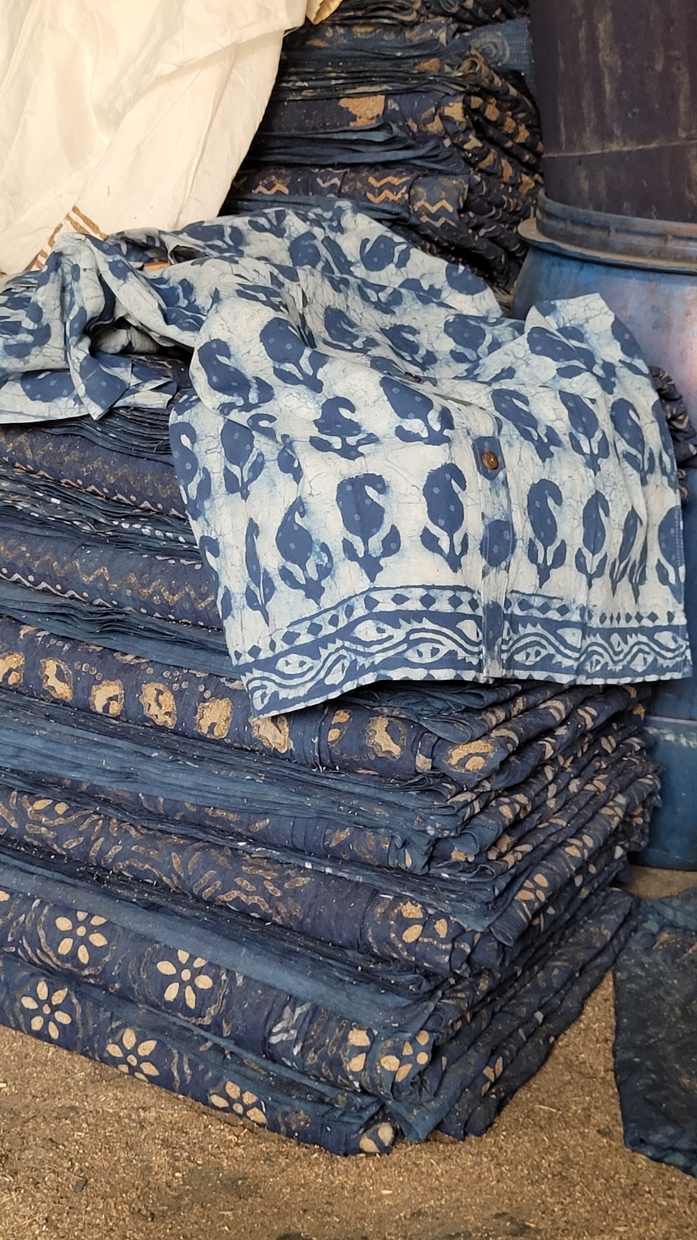 Ancient Rajasthani technique, Bedspread, Hand Made, DABU Printed, Ancient Rajasthani Technique ,Indigo 2024 Bedspread